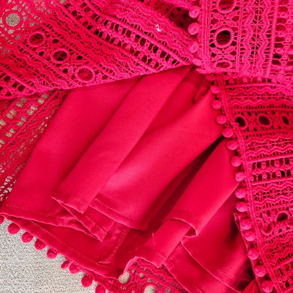 Designer NANETTE LEPORE Red Lace Dress - Bell Sleeves - Fully Lined - Size 10 - Picture 4 of 8